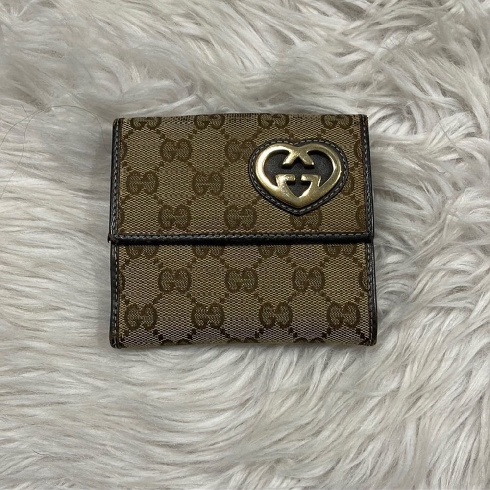 Gucci Heart Wallet Fold Over EUC Medium Size Monogram Vintage Spacious